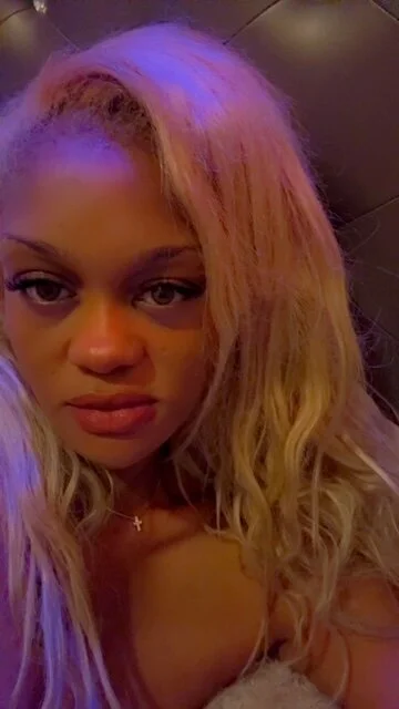XXX Porn Photo of Nude angelgorgeous 4