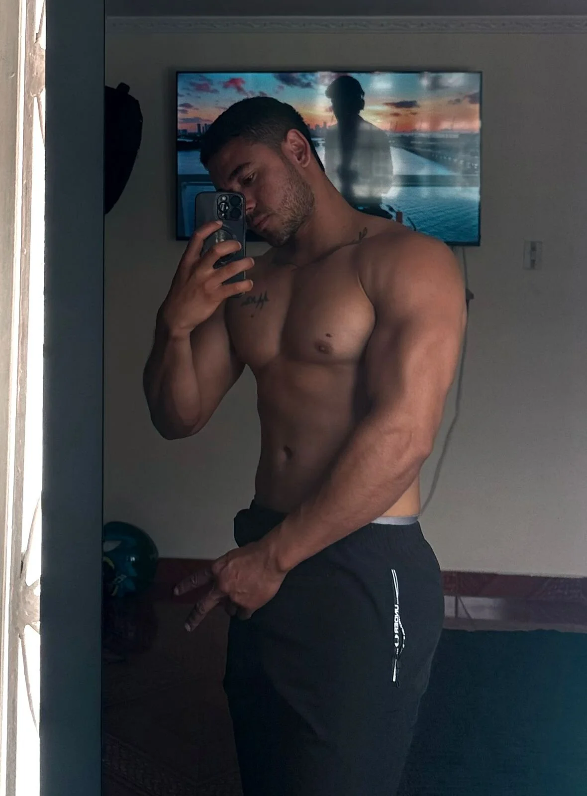 XXX Porn Photo of Nude amon_1998 4