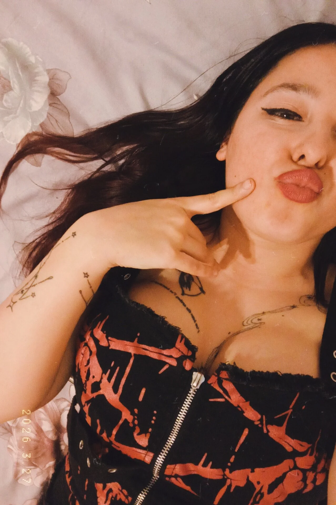 XXX Porn Photo of Nude EmmaWillow 2