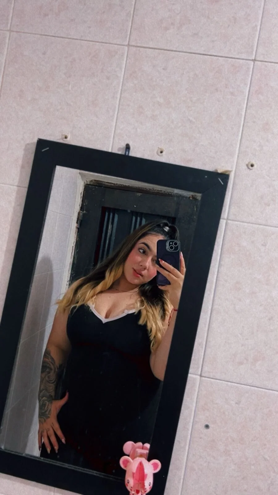 XXX Porn Photo of Nude VioletMonroee 17