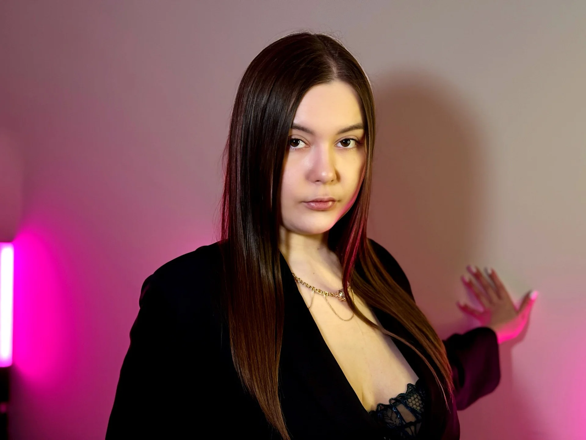XXX Porn Photo of Nude GoldenLuxuryGirl 21