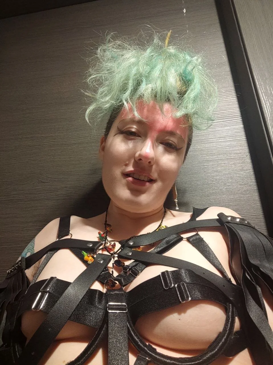 XXX Porn Photo of Nude h4cMorganaEvelynn 16