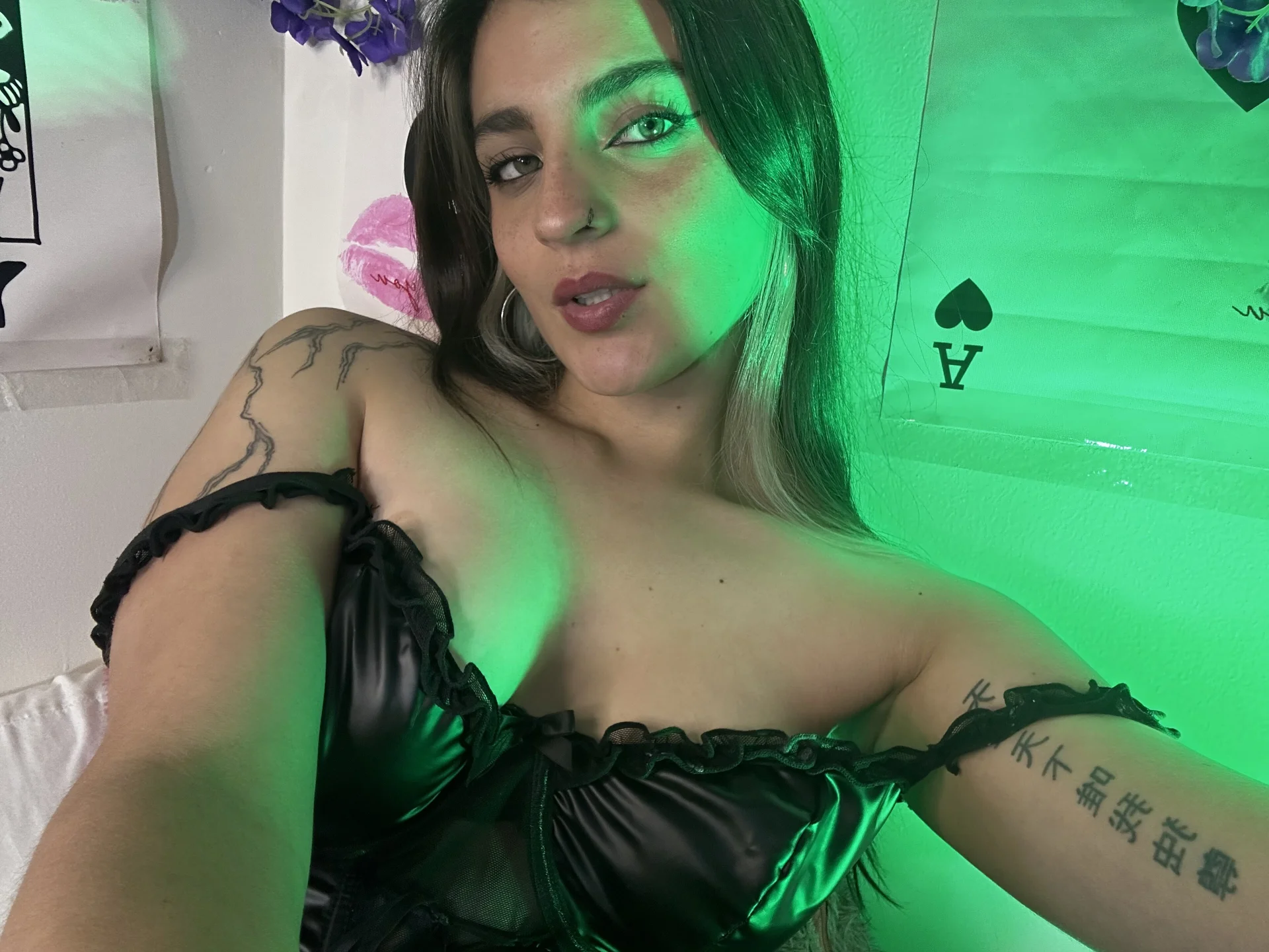 XXX Porn Photo of Nude sarahtaylorr 3