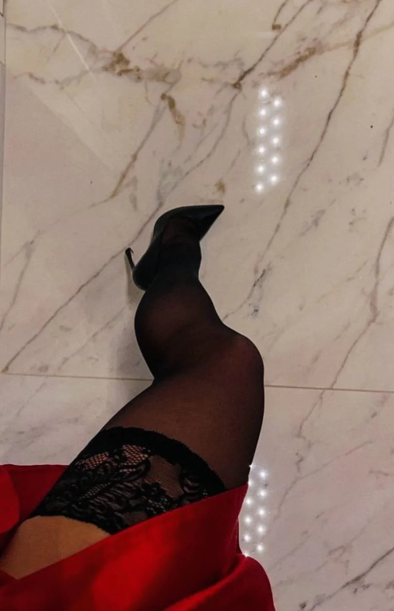 XXX Porn Photo of Nude nailon_karol11 15