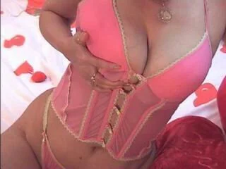 XXX Porn Photo of Nude ReniaHot 2