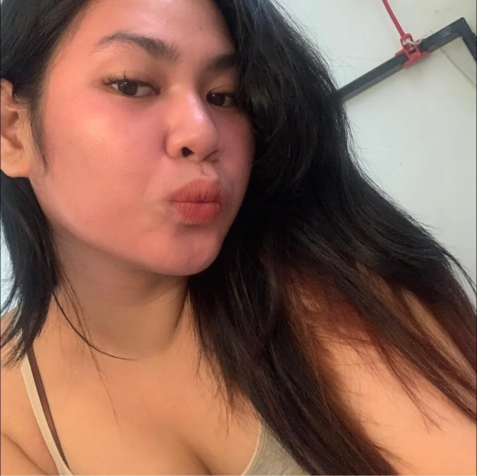 XXX Porn Photo of Nude MASSIVEBONERmichaela 1