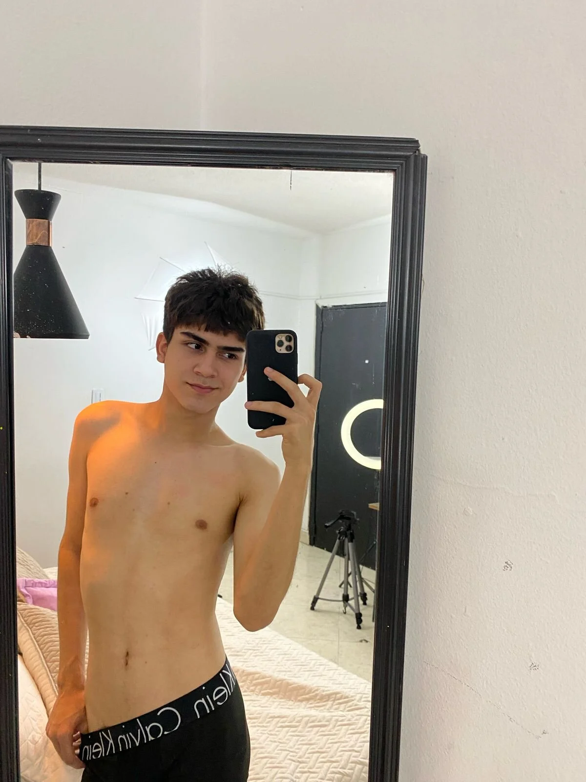 XXX Porn Photo of Nude Tommy18__ 11