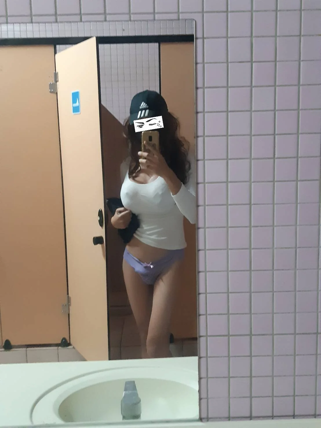 XXX Porn Photo of Nude NotAFuta 1