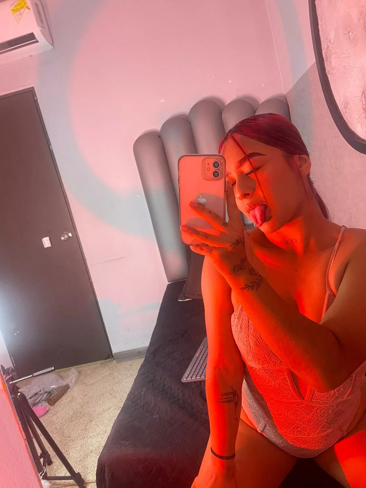 XXX Porn Photo of Nude Agathe_caius 13