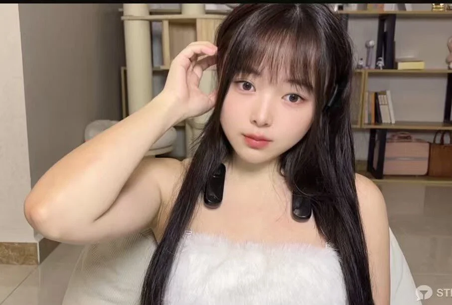 XXX Porn Photo of Nude SakuraCat6 4