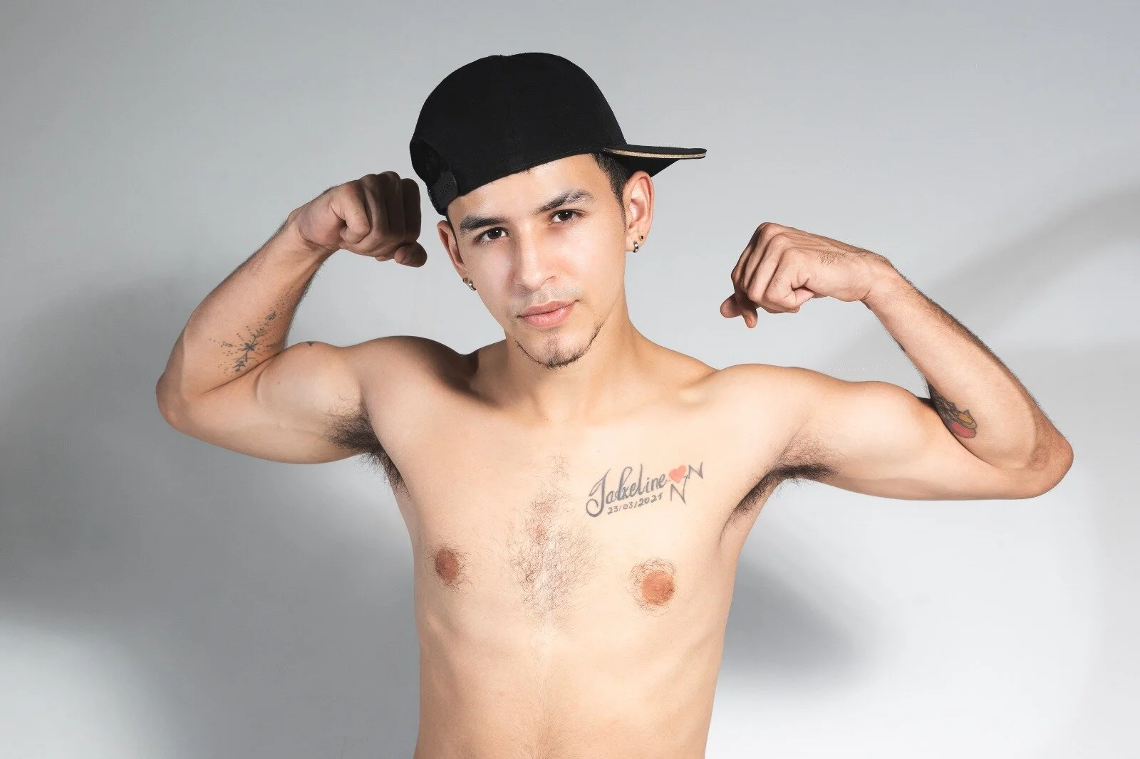 XXX Porn Photo of Nude MikeMyllers2345 4
