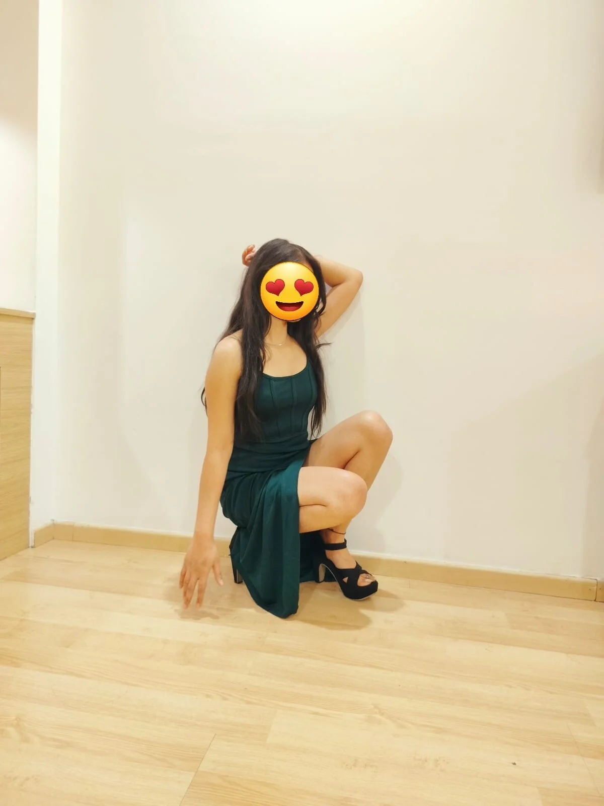 XXX Porn Photo of Nude KIARA_THE__QUEEN 3