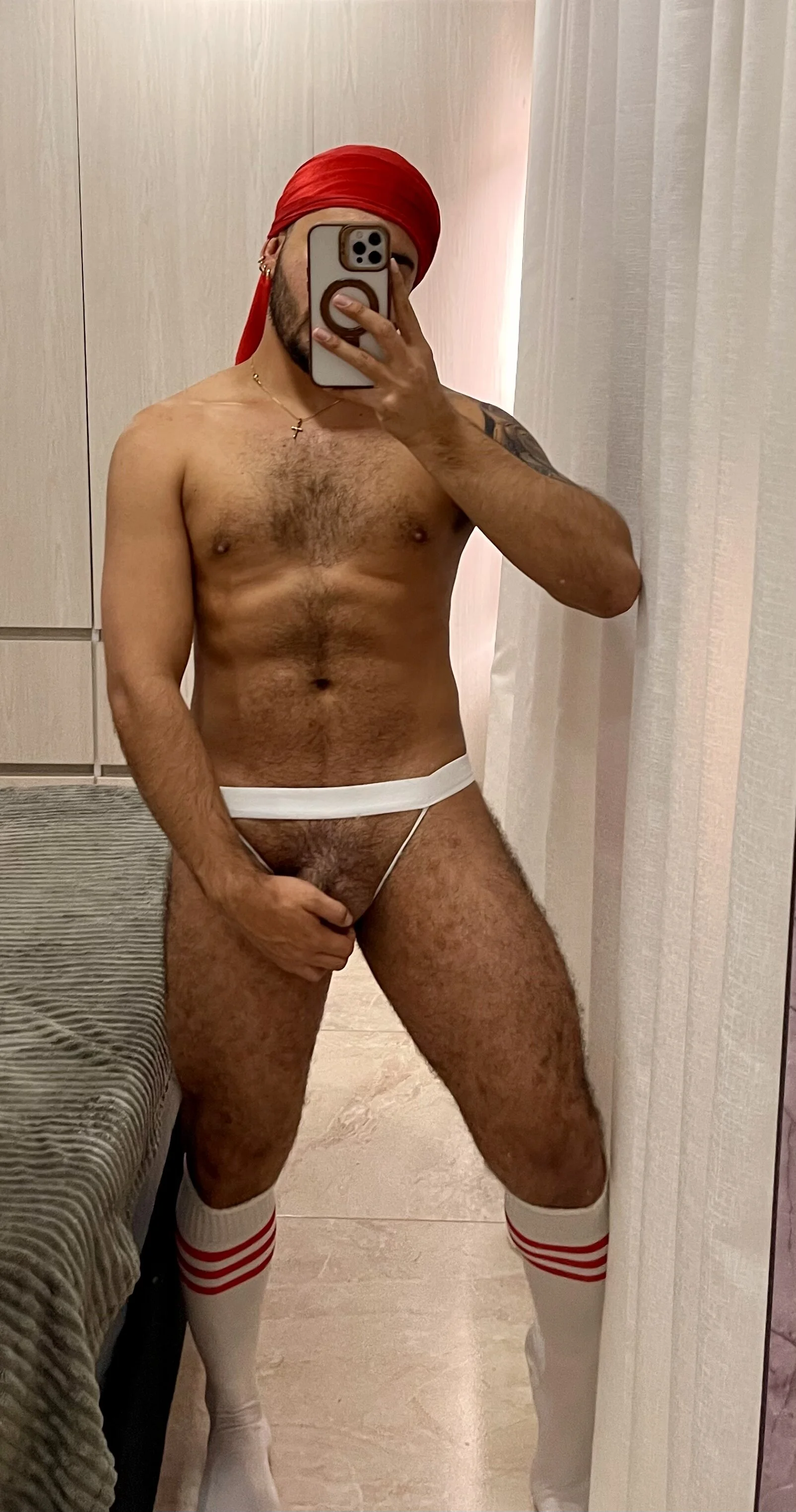 XXX Porn Photo of Nude adamhairy 48