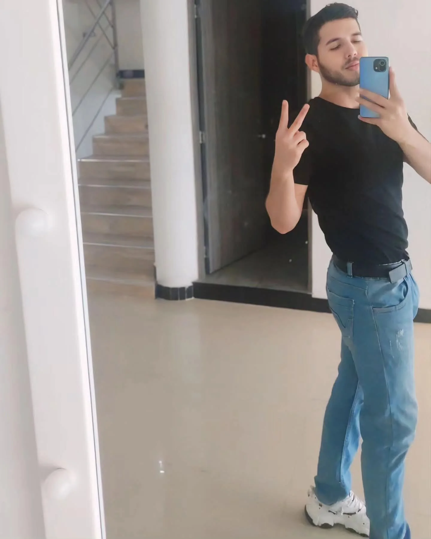 XXX Porn Photo of Nude matthewlatin 21