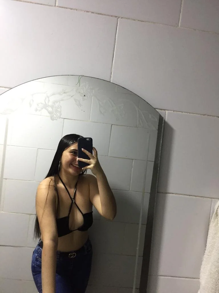 XXX Porn Photo of Nude ice_grace 3