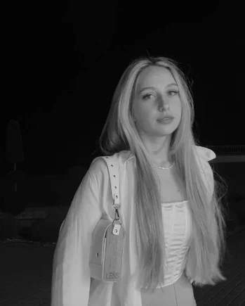 XXX Porn Photo of Nude SondraLongest 3