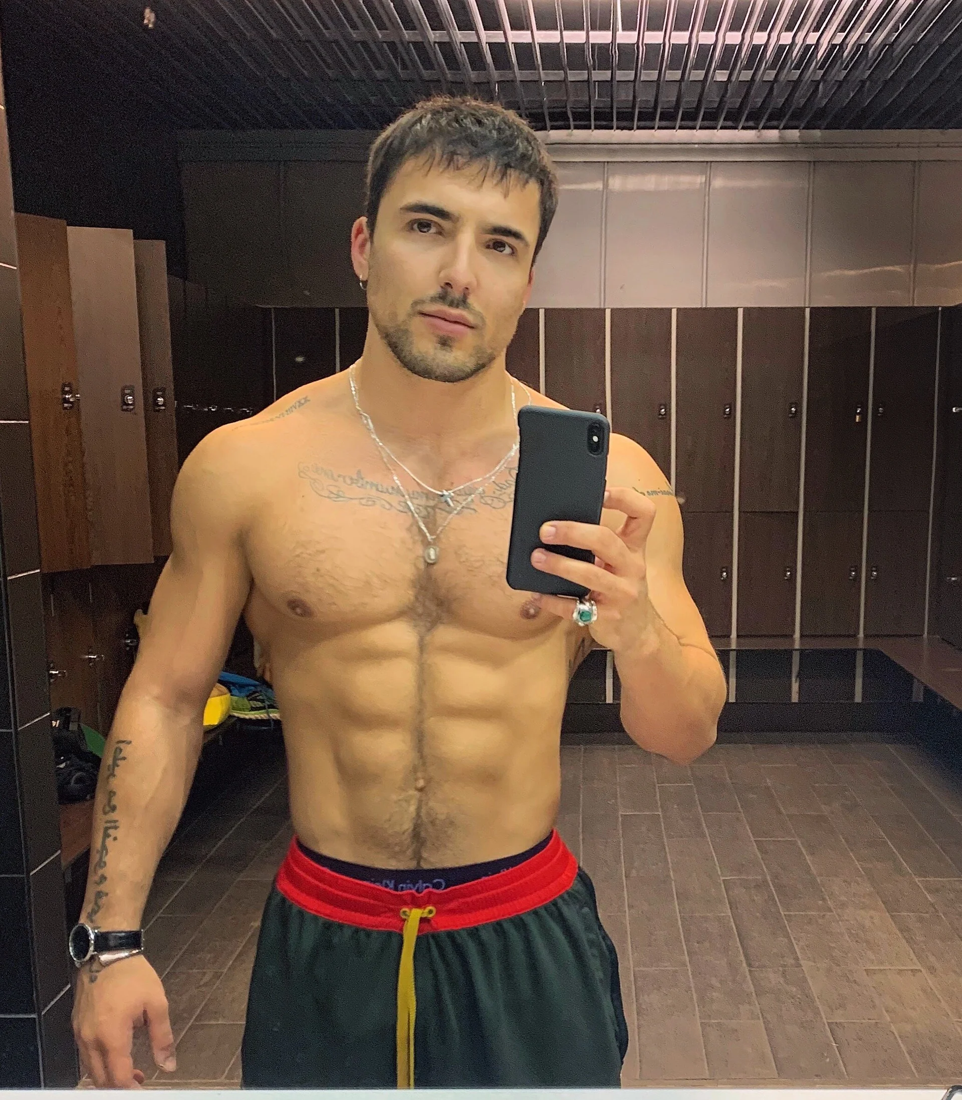 XXX Porn Photo of Nude JJAMESCARSON 2