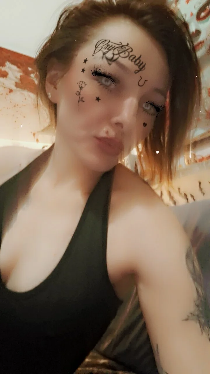 XXX Porn Photo of Nude SnoSlut666 1