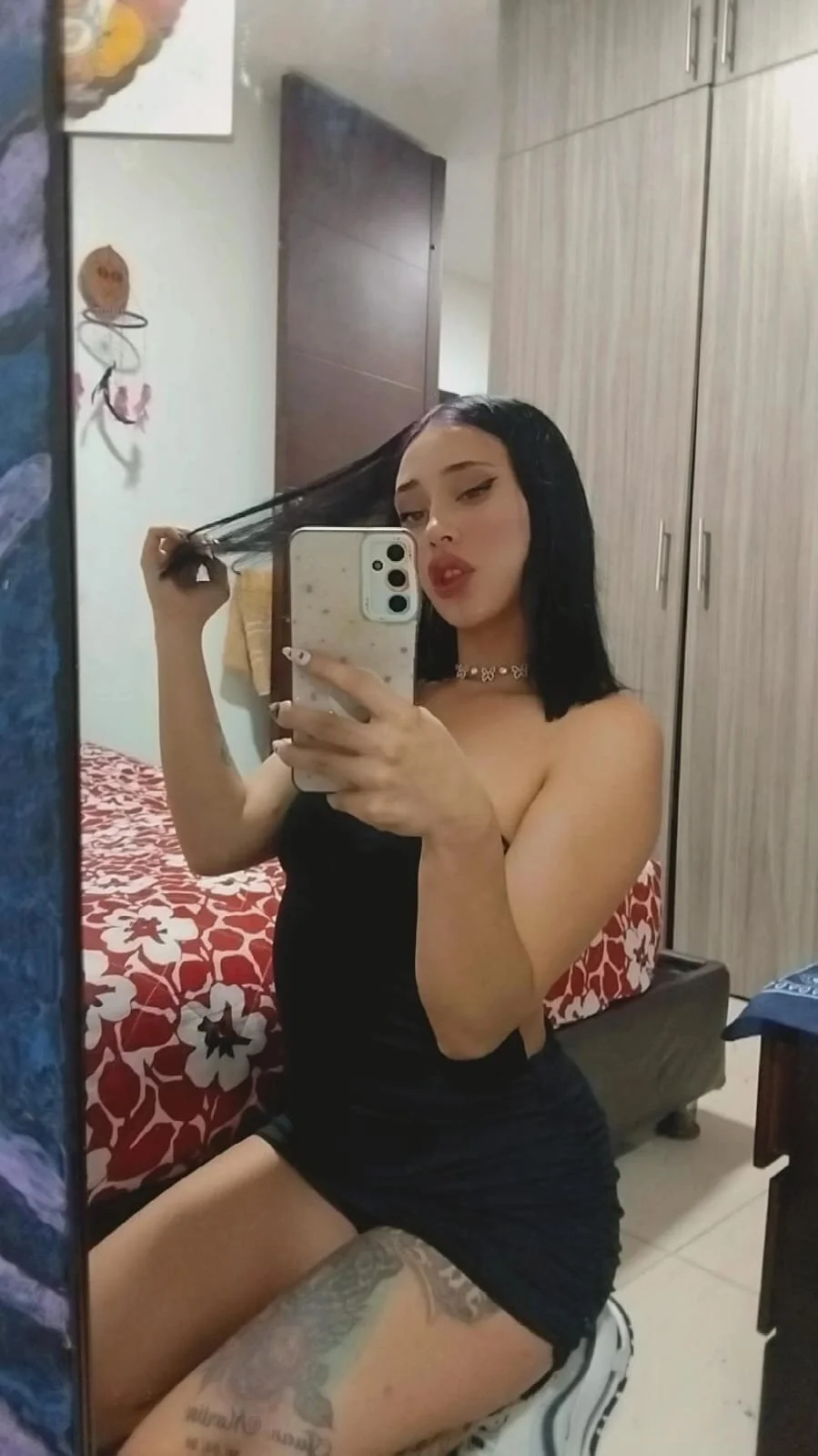 Ariana_collinss