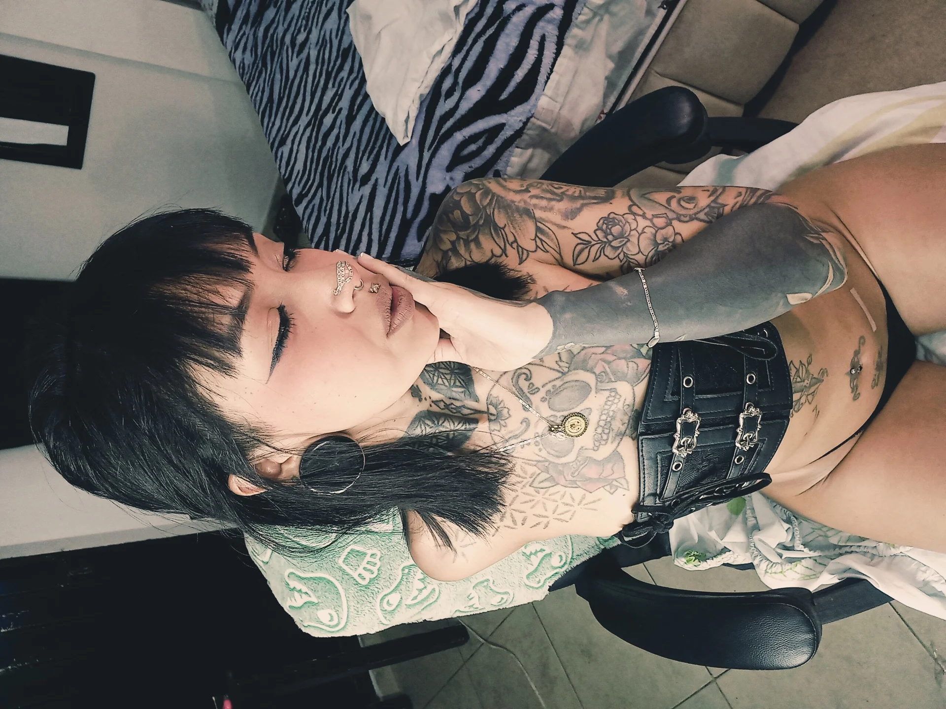 XXX Porn Photo of Nude marchelinn 8