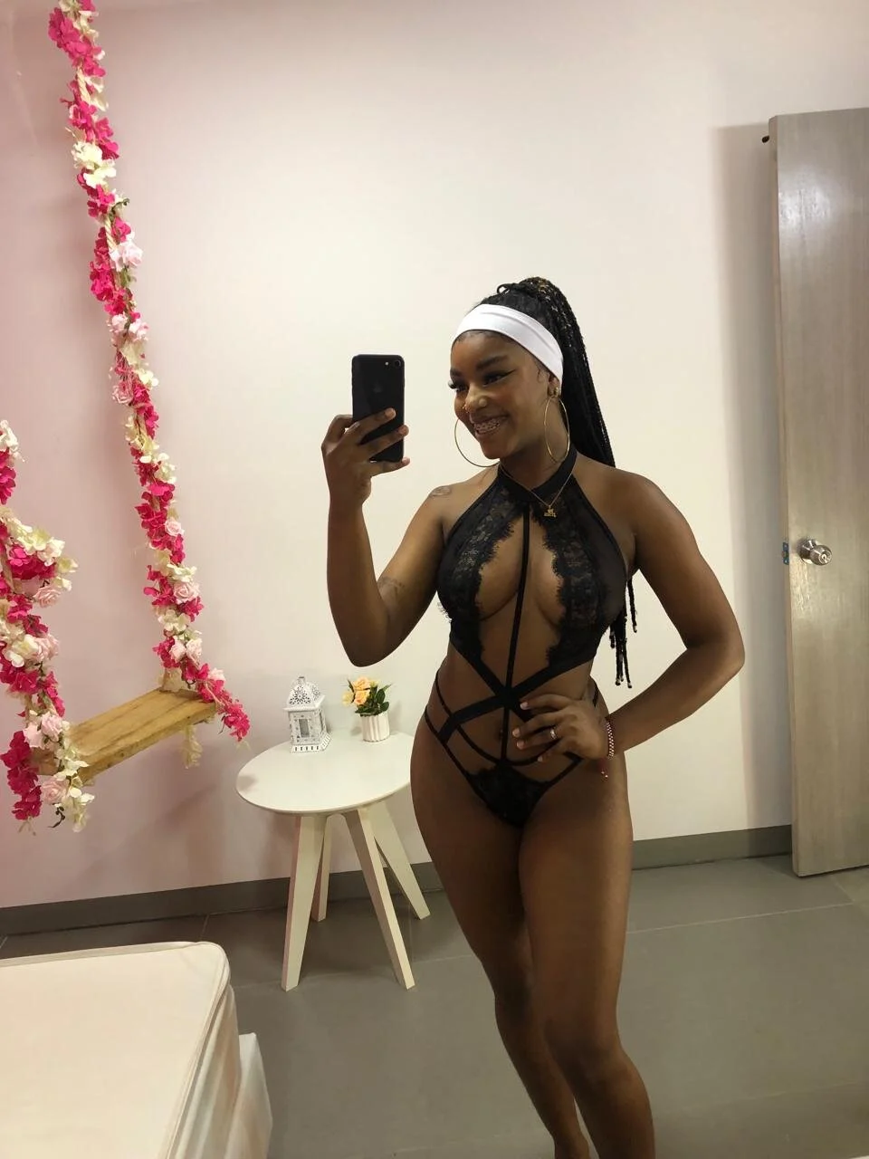 XXX Porn Photo of Nude malu_horny_69 18