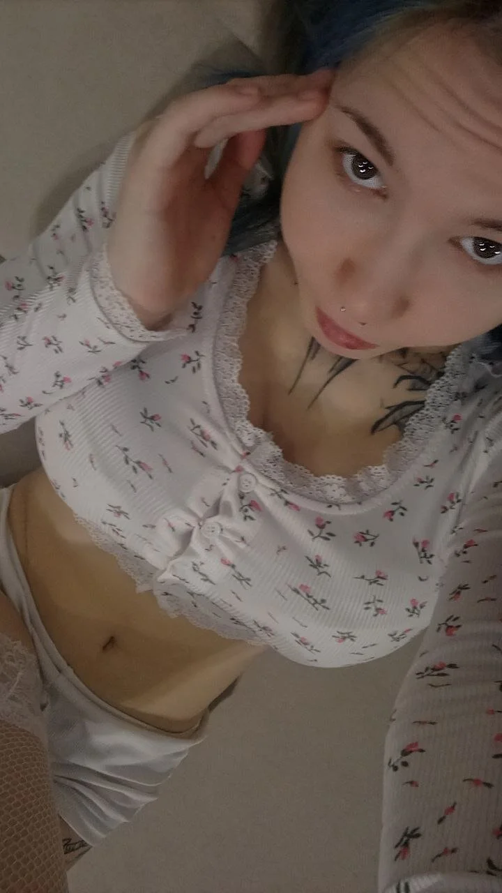 XXX Porn Photo of Nude RenVeyra 16