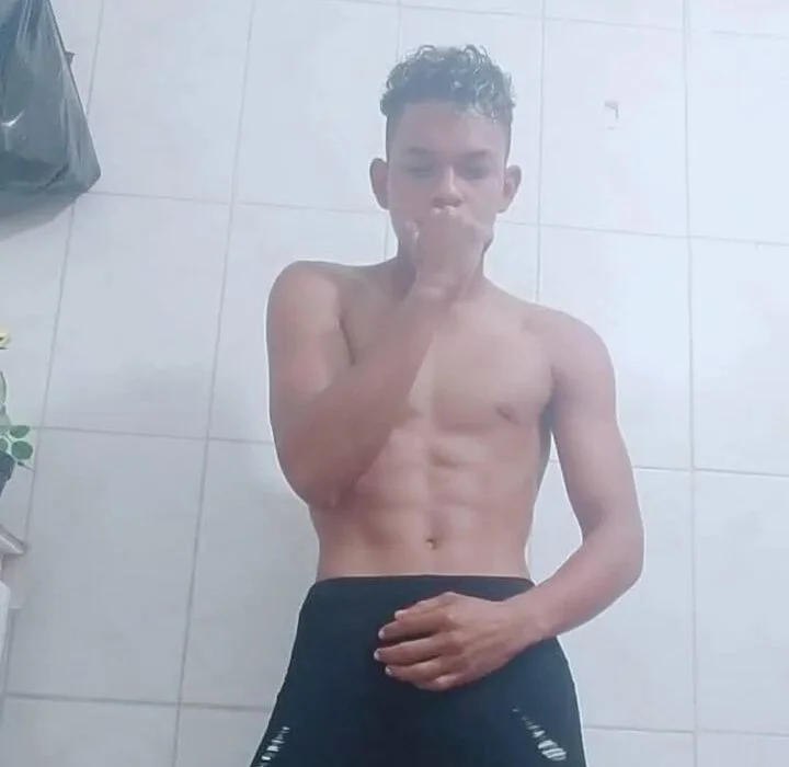 XXX Porn Photo of Nude andresitodiaz 3