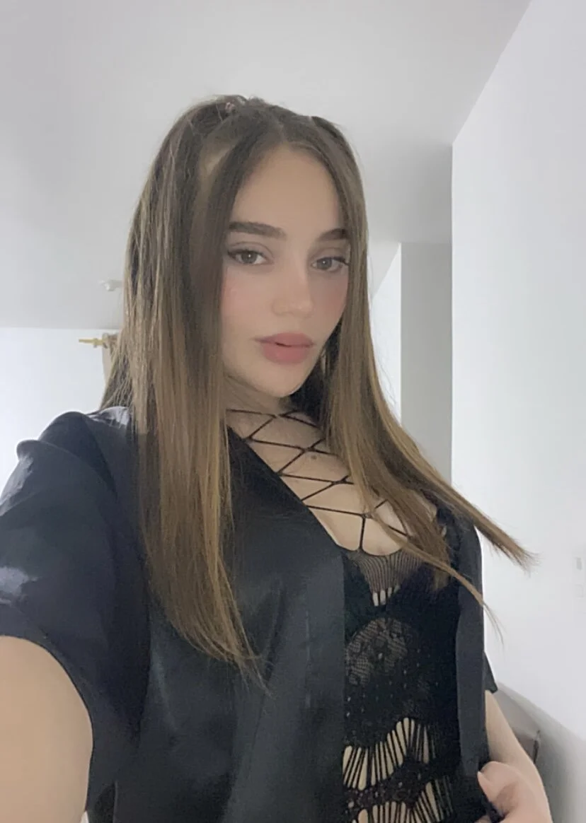 XXX Porn Photo of Nude mia_evanss26 9