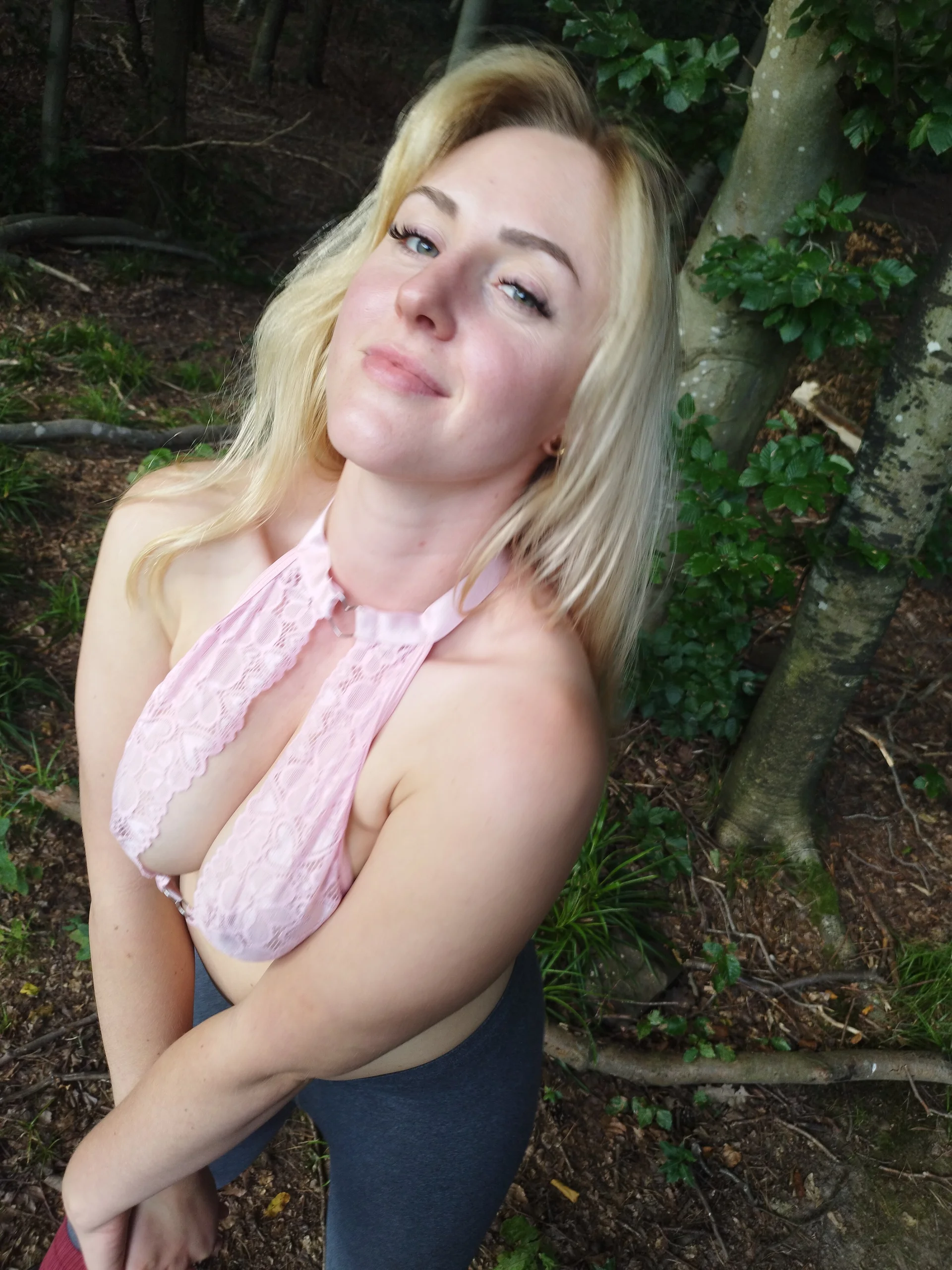 XXX Porn Photo of Nude SherryOutdoor1 19