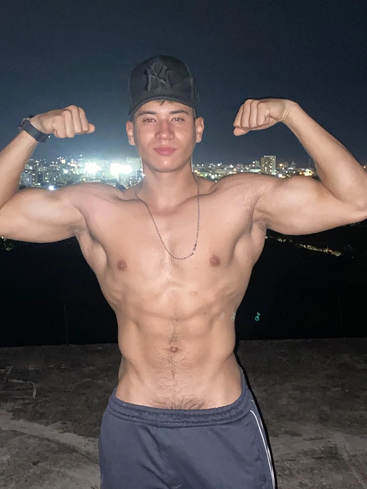 XXX Porn Photo of Nude brian_muscle 4