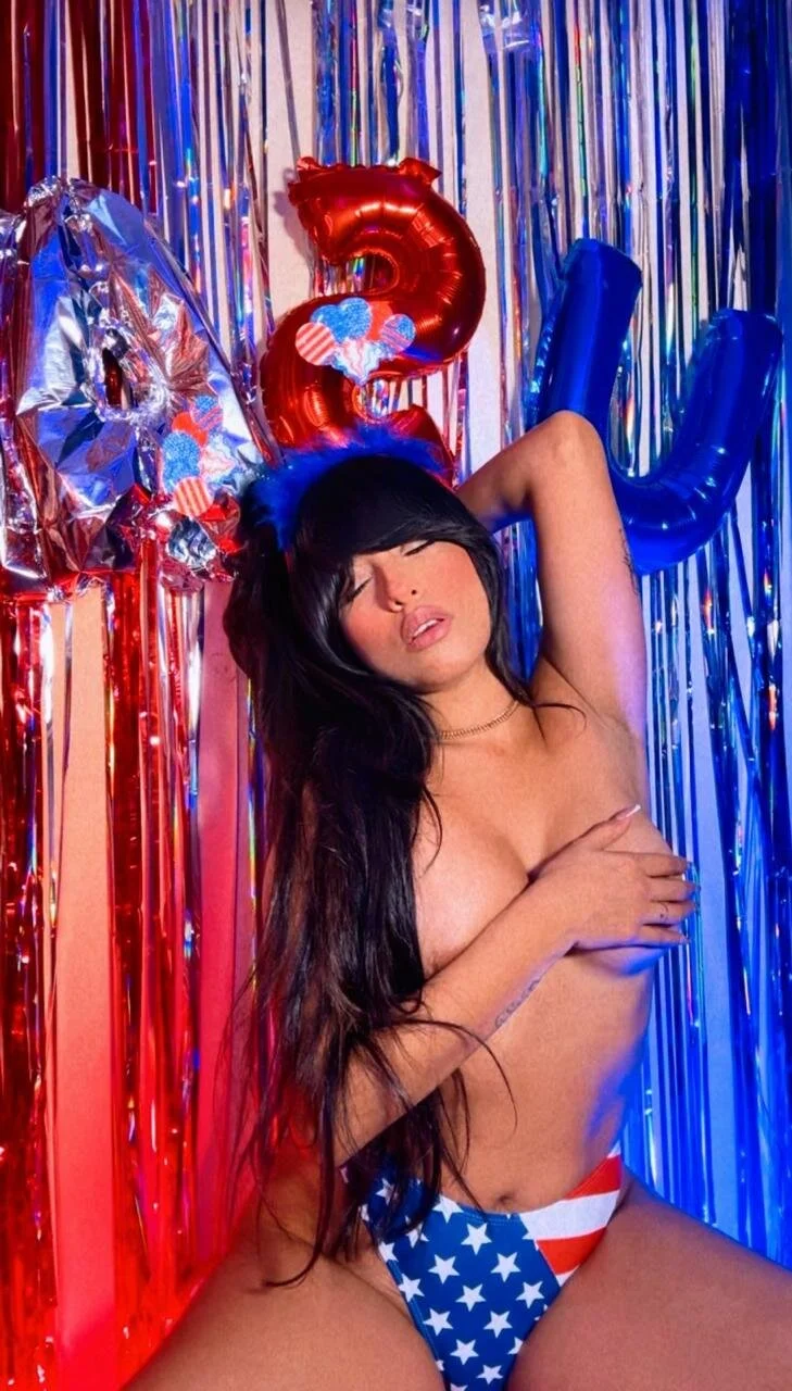 XXX Porn Photo of Nude Girlmia_07 24