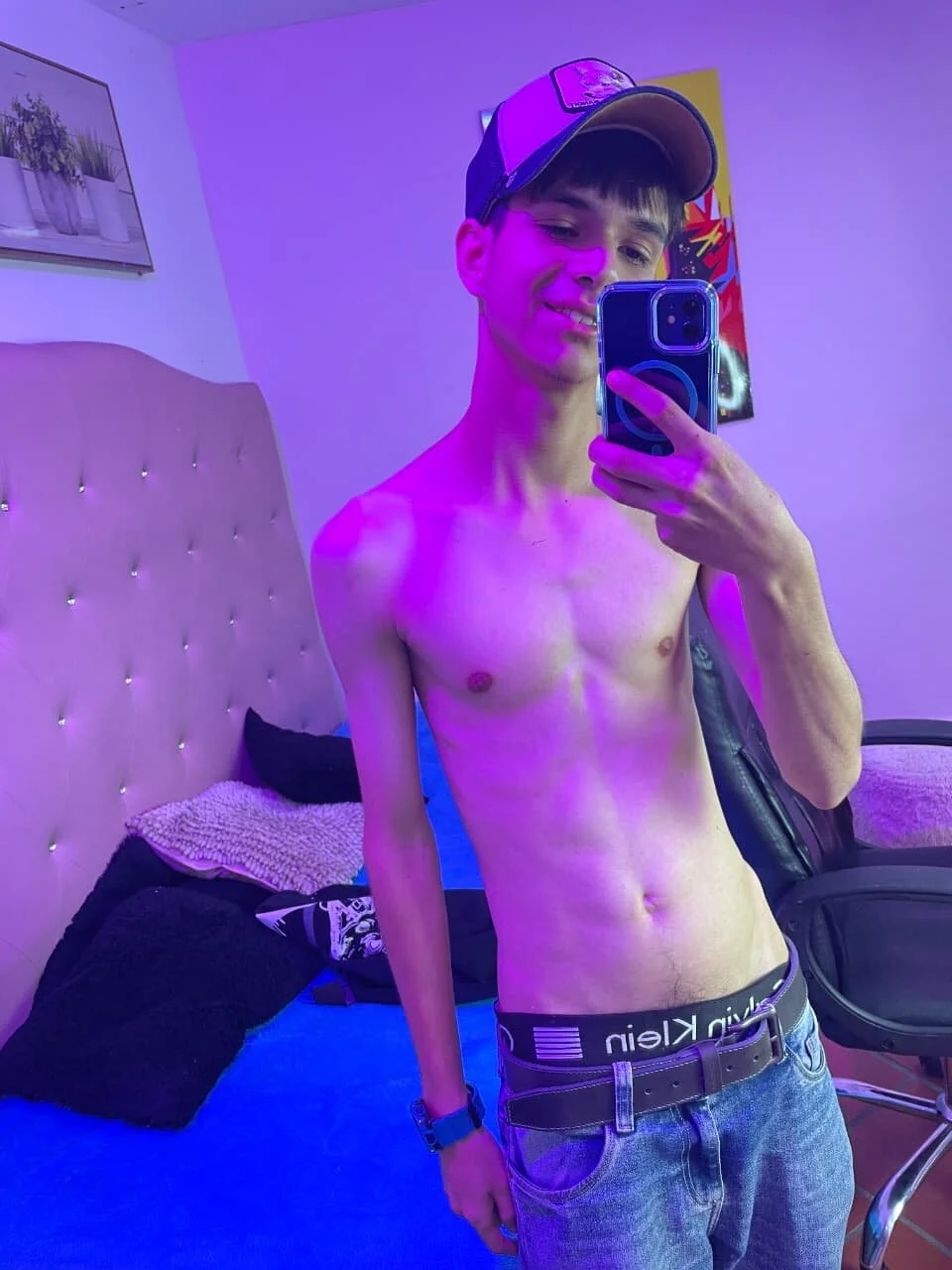 XXX Porn Photo of Nude maxim_rod 6