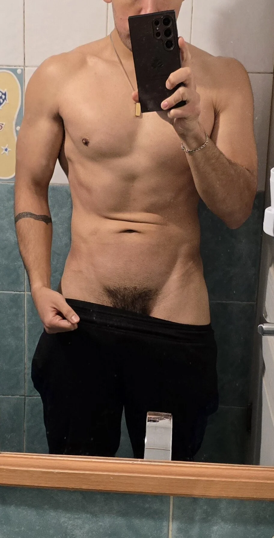 XXX Porn Photo of Nude Aaron_hoffman 1