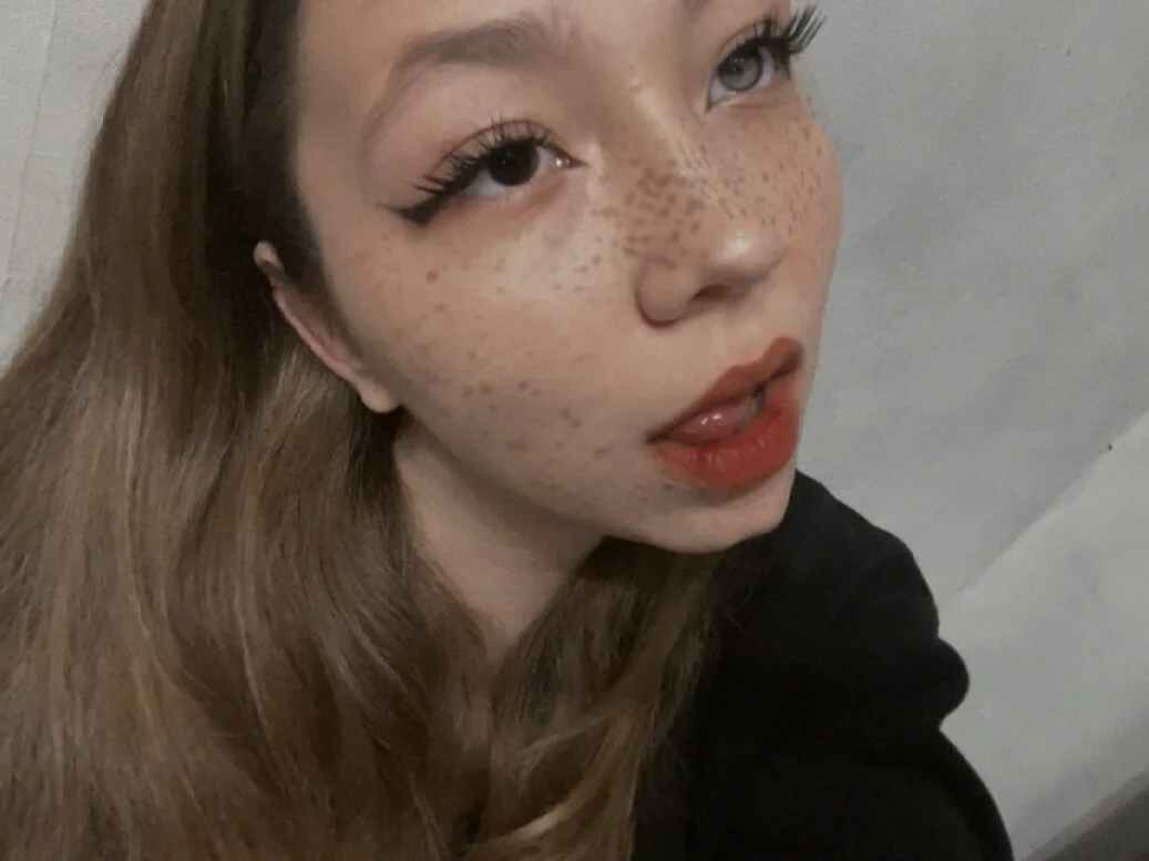 XXX Porn Photo of Nude honey_blossom__ 3