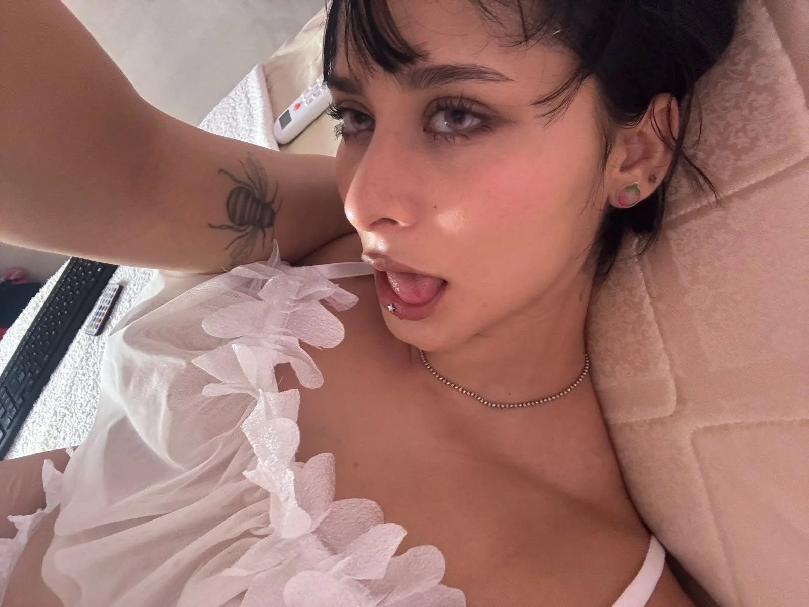 XXX Porn Photo of Nude Ramona_Flower 14