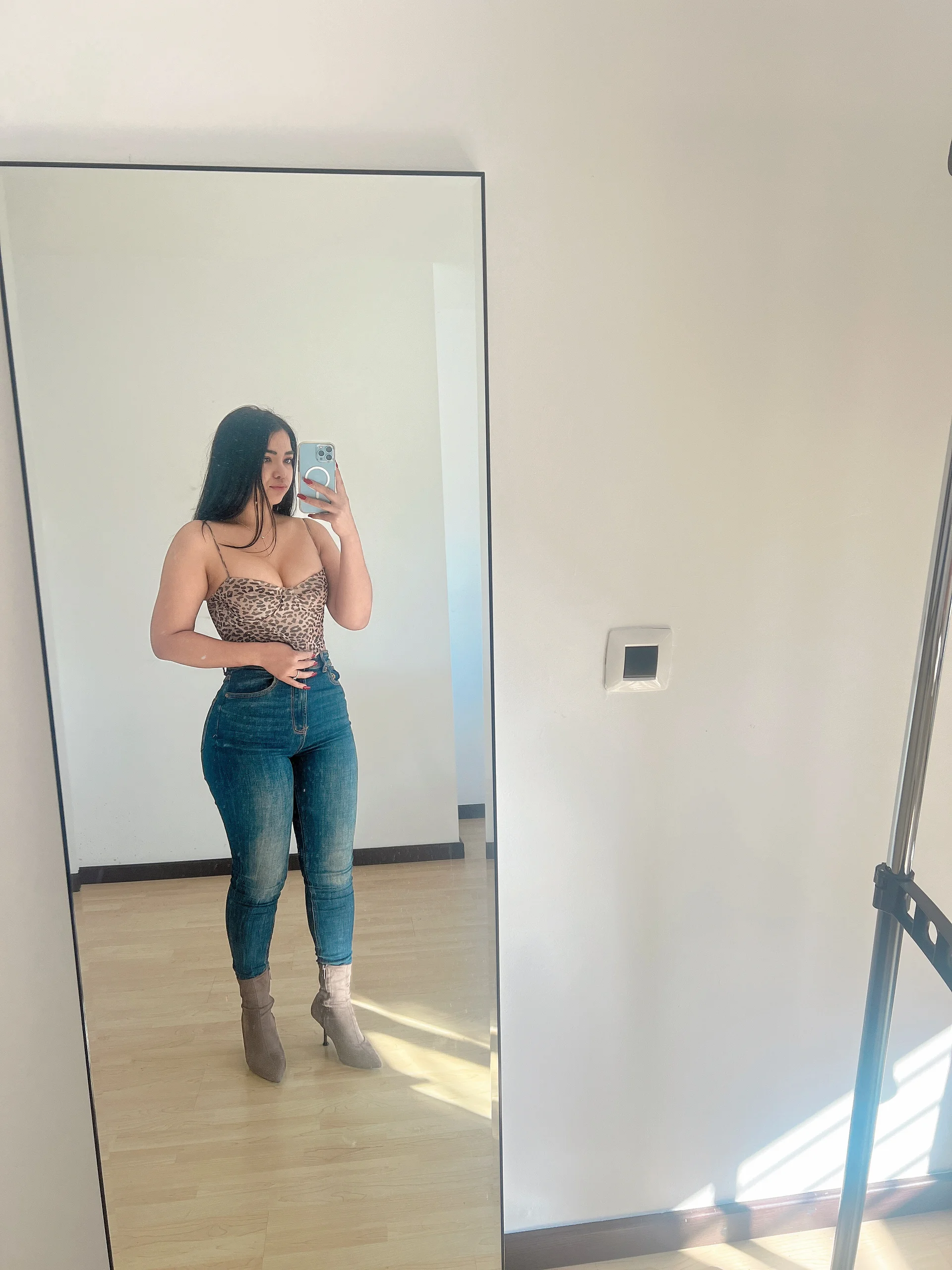 XXX Porn Photo of Nude isa_butron 28