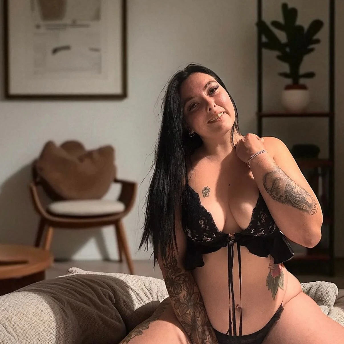 XXX Porn Photo of Nude LeahAnnX 6