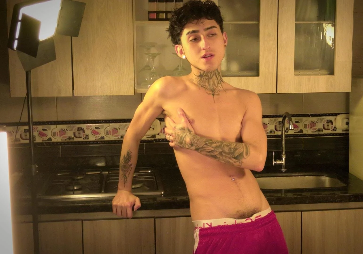 XXX Porn Photo of Nude Crave_boys 3