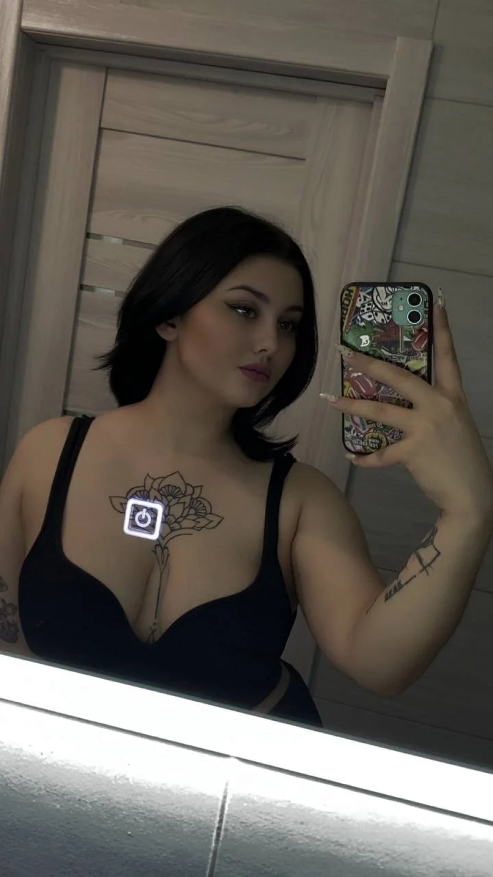 XXX Porn Photo of Nude LinaSherman 1