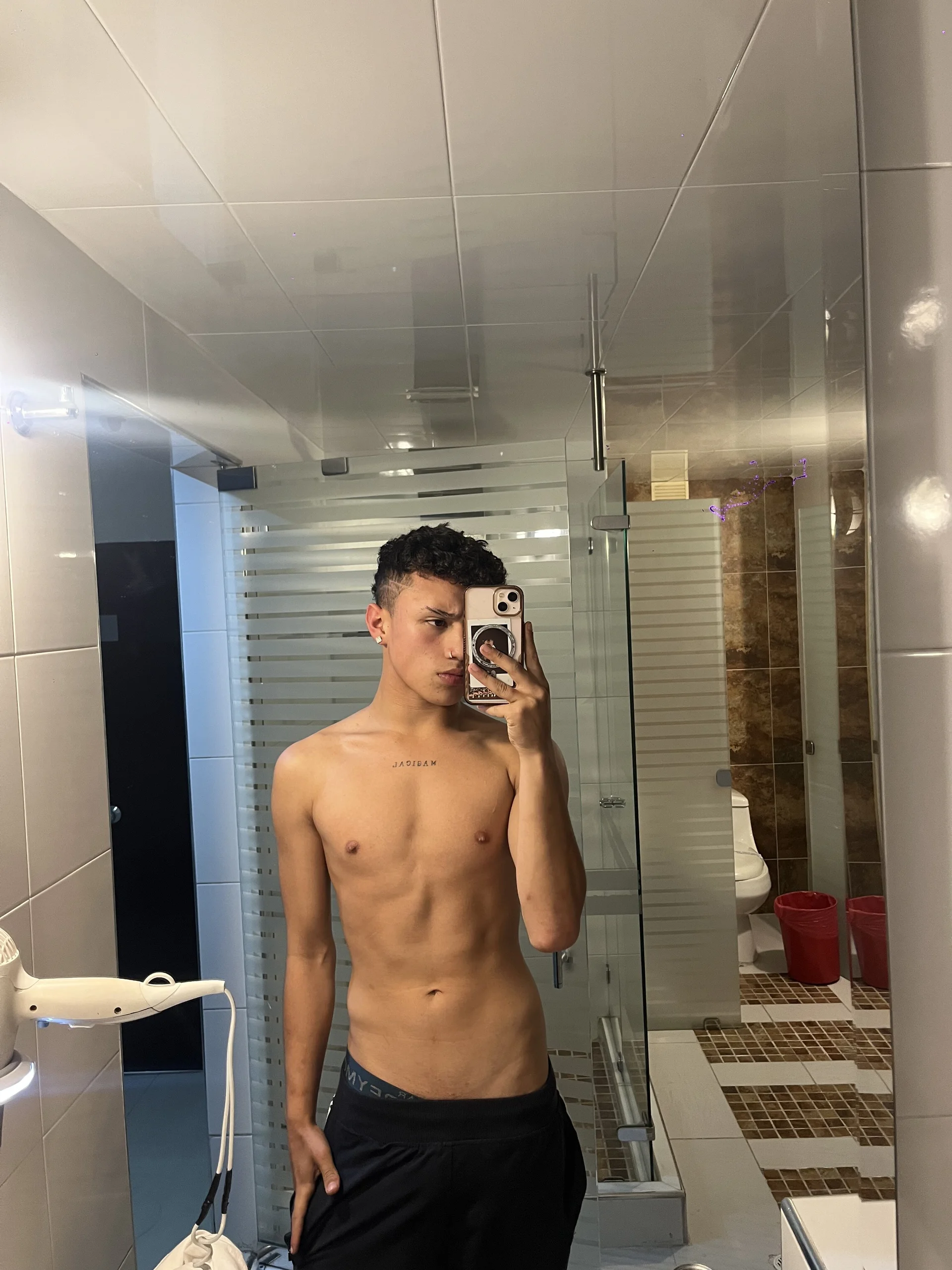 XXX Porn Photo of Nude Dominik_Souza 17