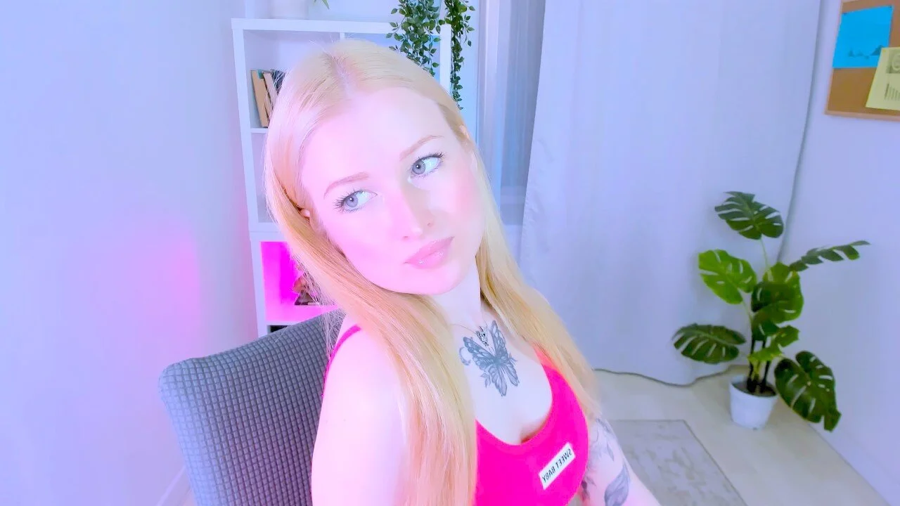 XXX Porn Photo of Nude Laly_Peach 7