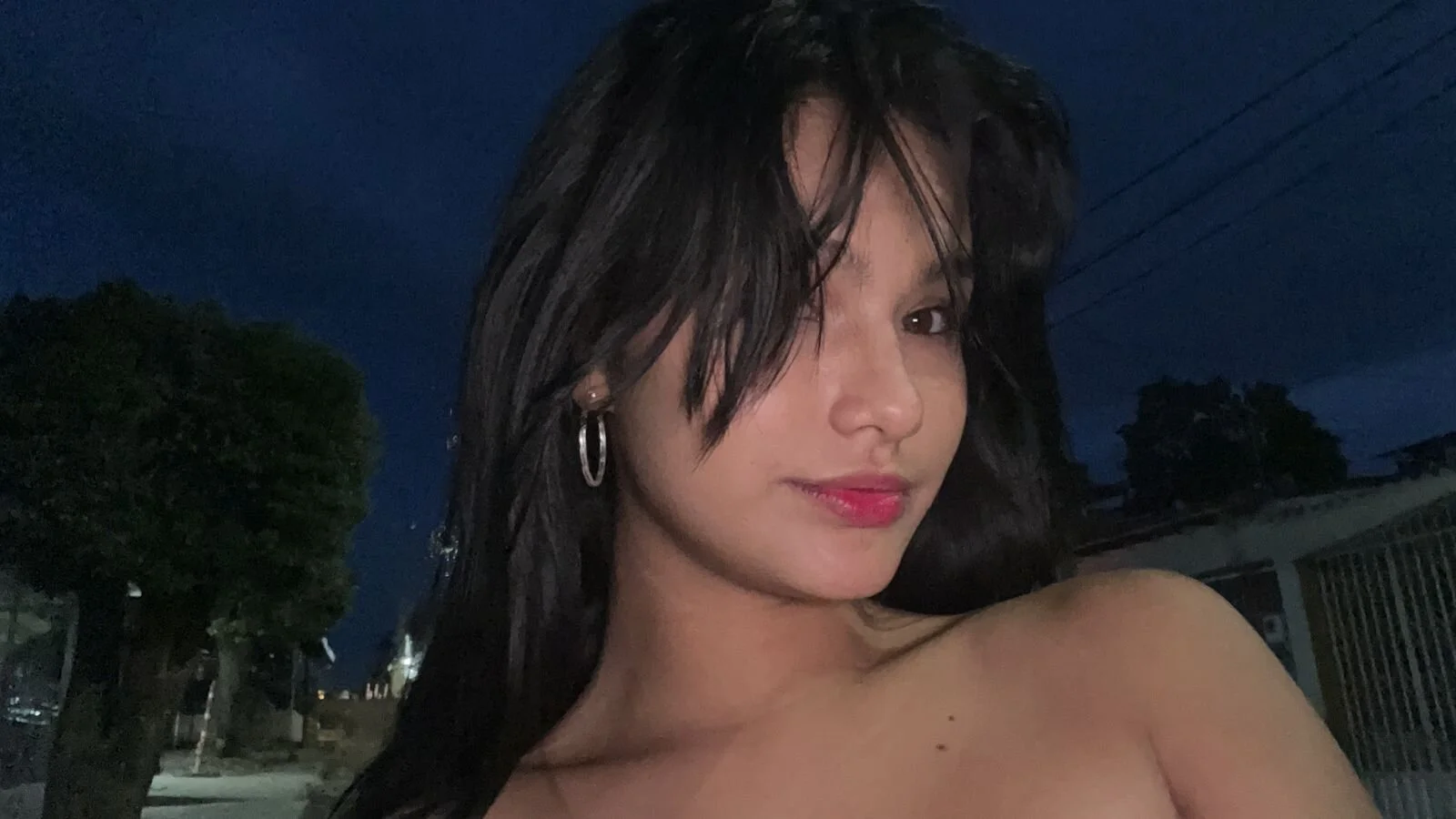 XXX Porn Photo of Nude blueroom_party 2