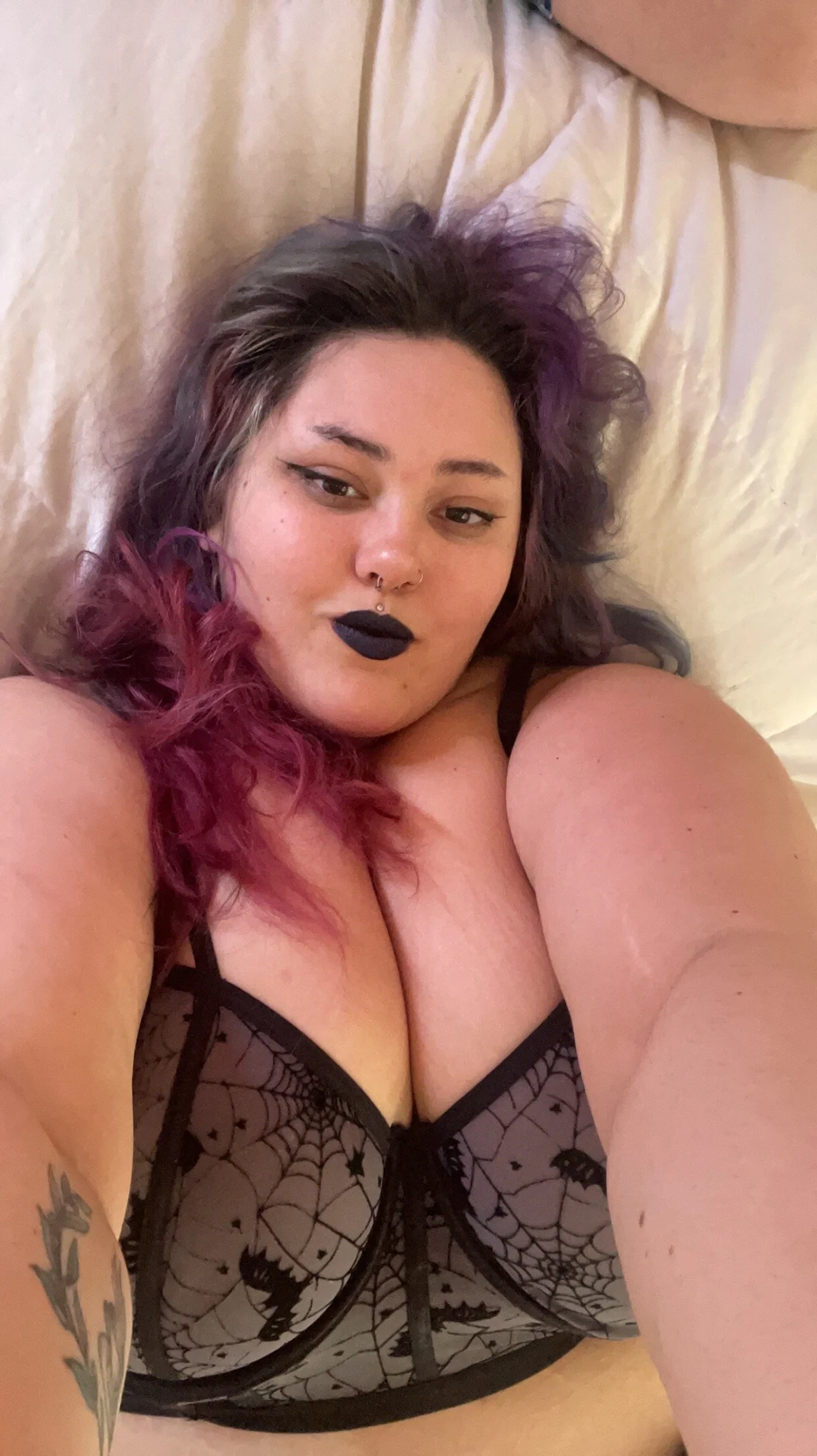 XXX Porn Photo of Nude Cutegothcrybabyx 4