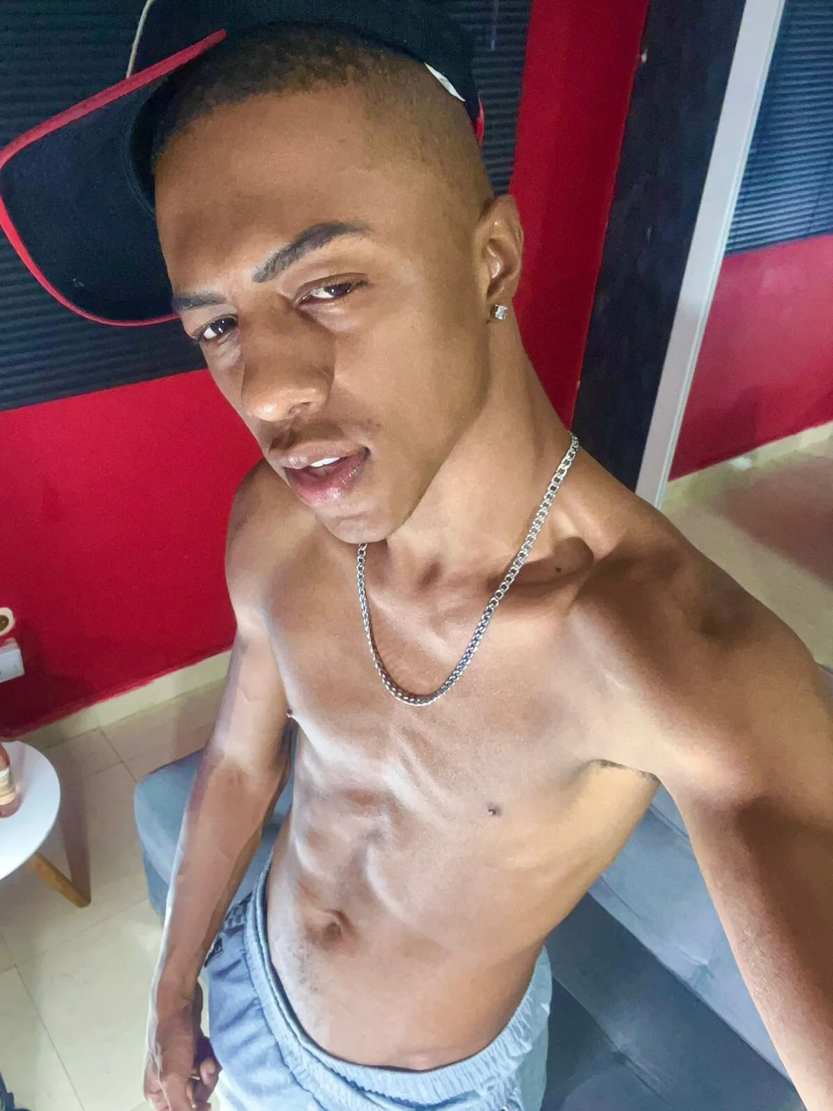 XXX Porn Photo of Nude YeremiBrowm 91
