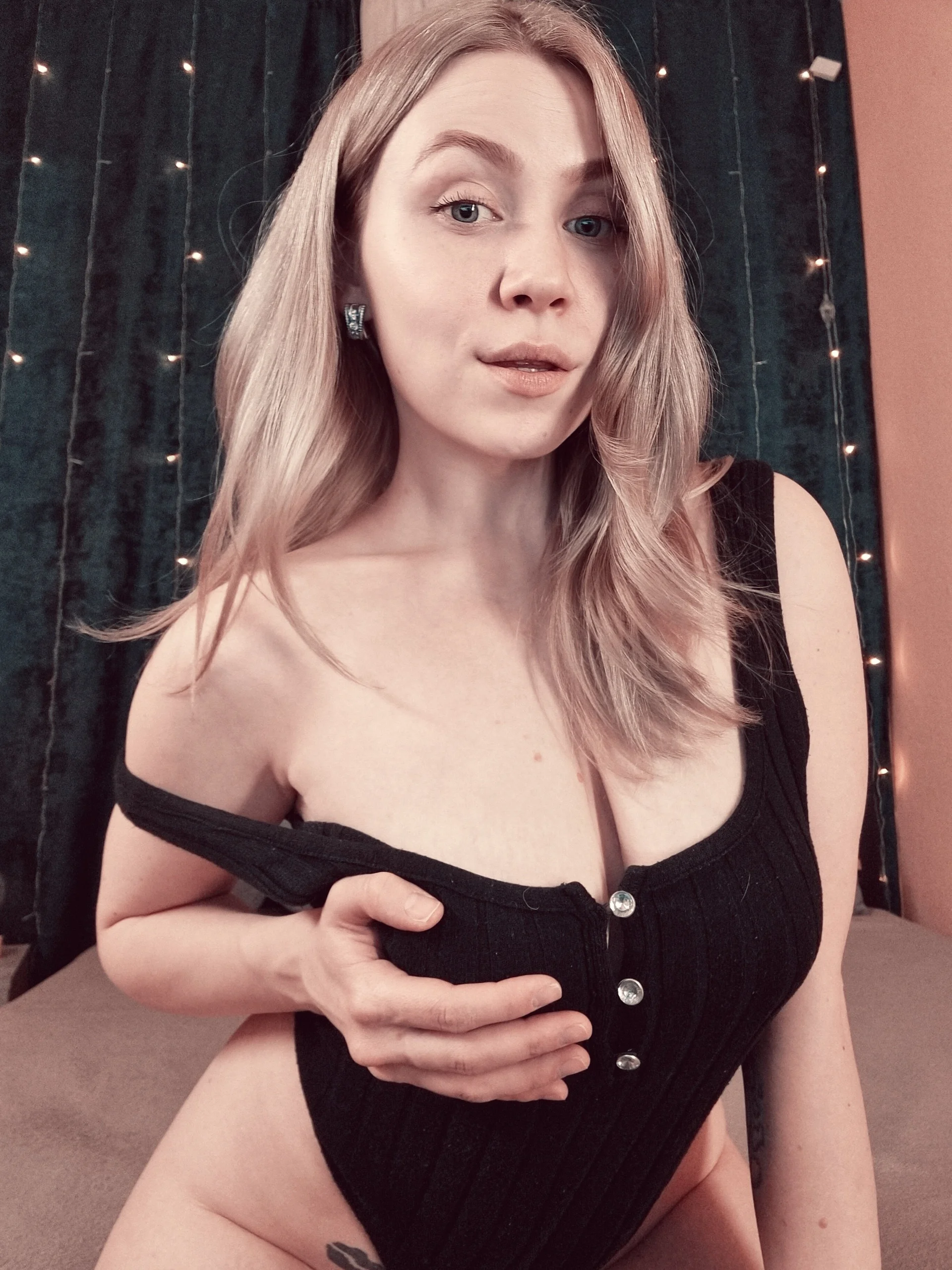 XXX Porn Photo of Nude YummyYam 7