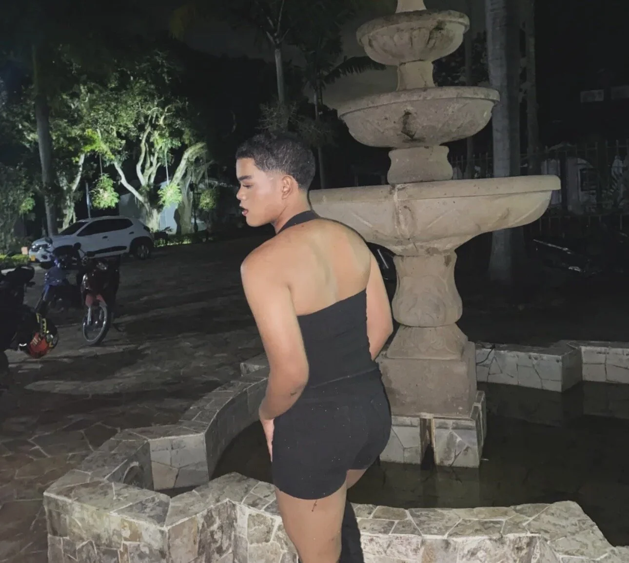 XXX Porn Photo of Nude Sweet_Darius 2