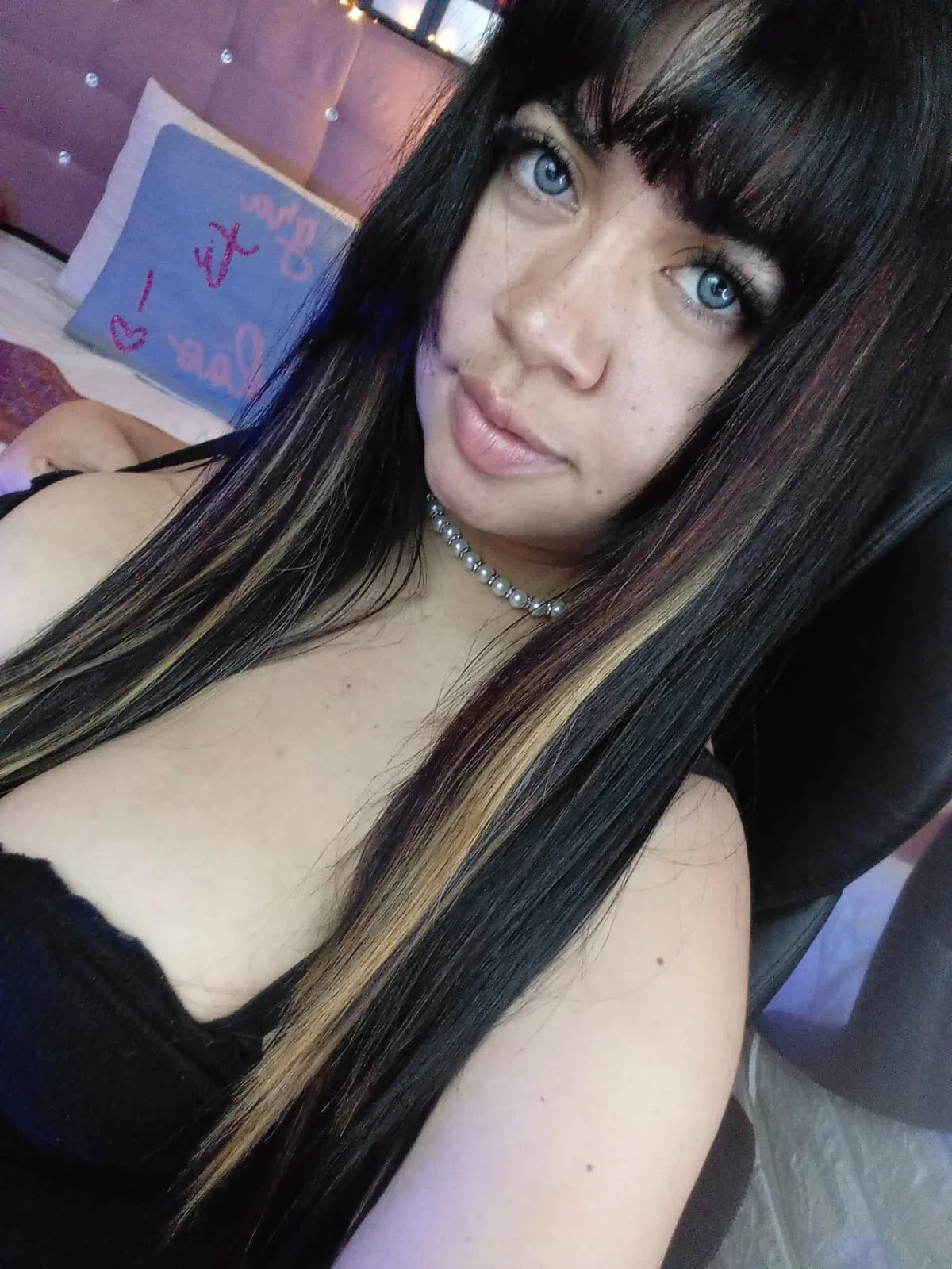 XXX Porn Photo of Nude alice__tylor 125