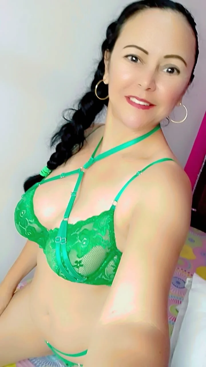 XXX Porn Photo of Nude Lily_Benet1 22