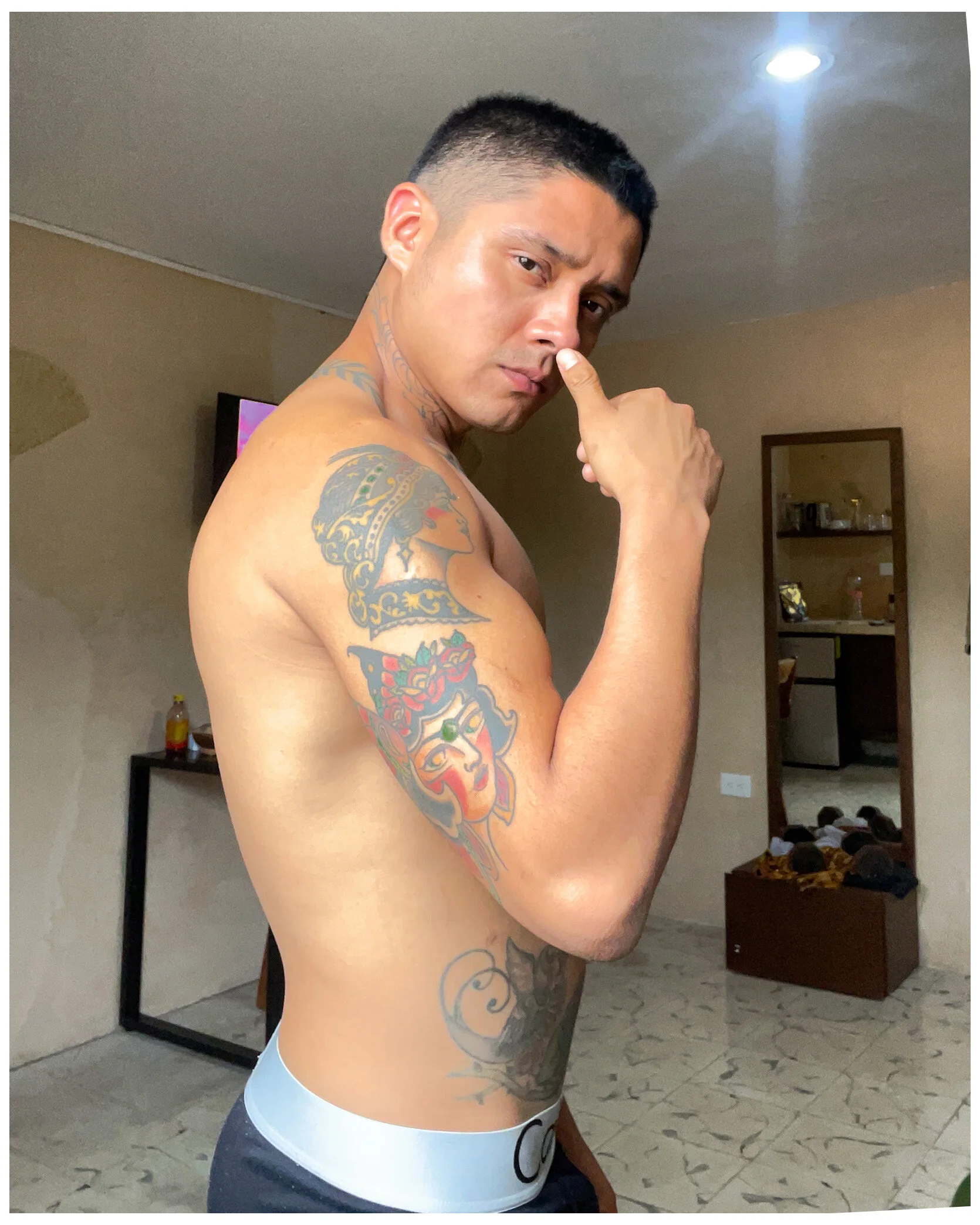 NakedMuse