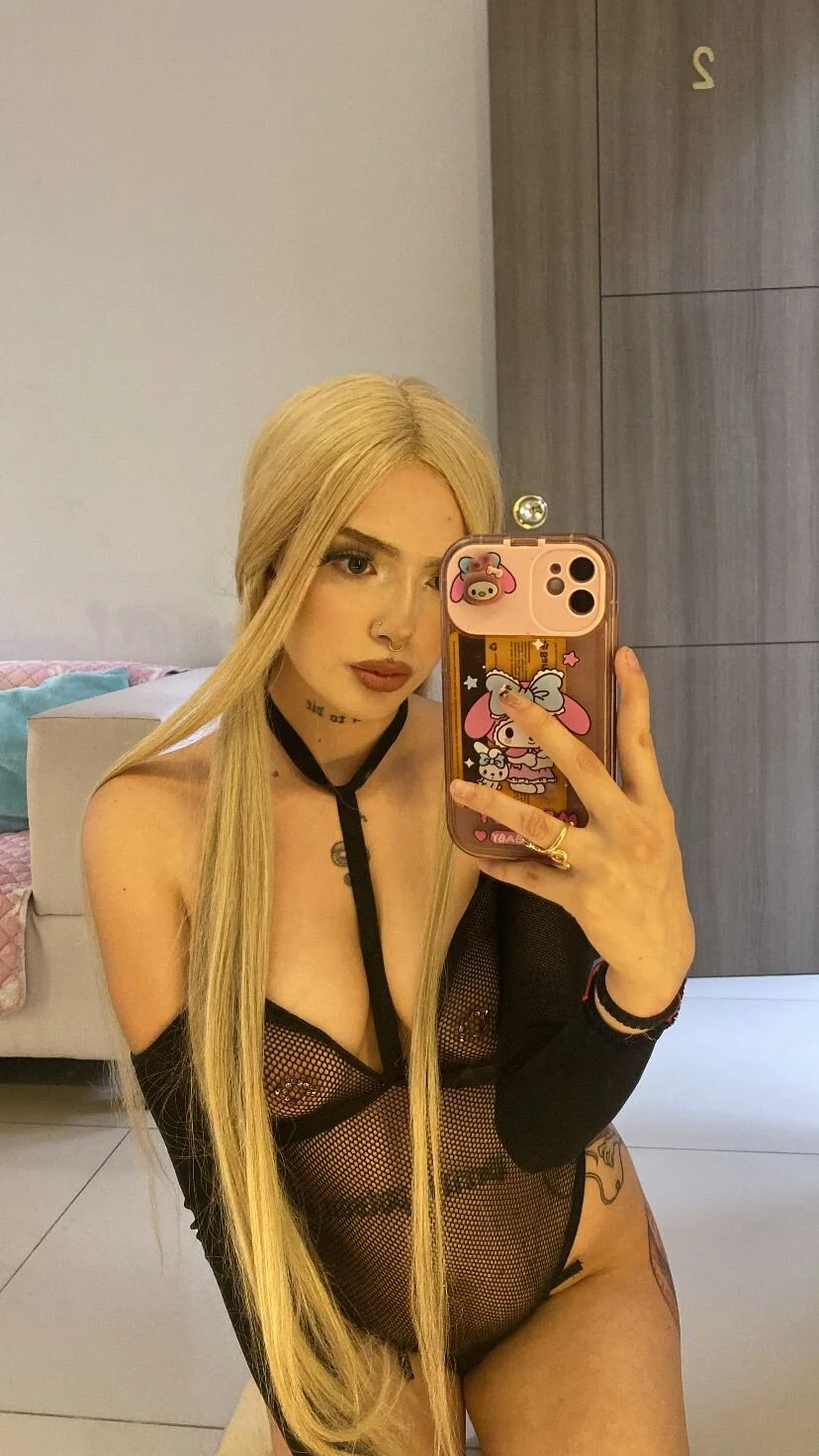 XXX Porn Photo of Nude Emma_cute11 12